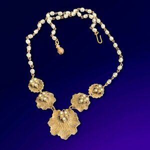 Vintage Banana Bob ox gold aurum crystal pond leaf signed necklace 19’ long